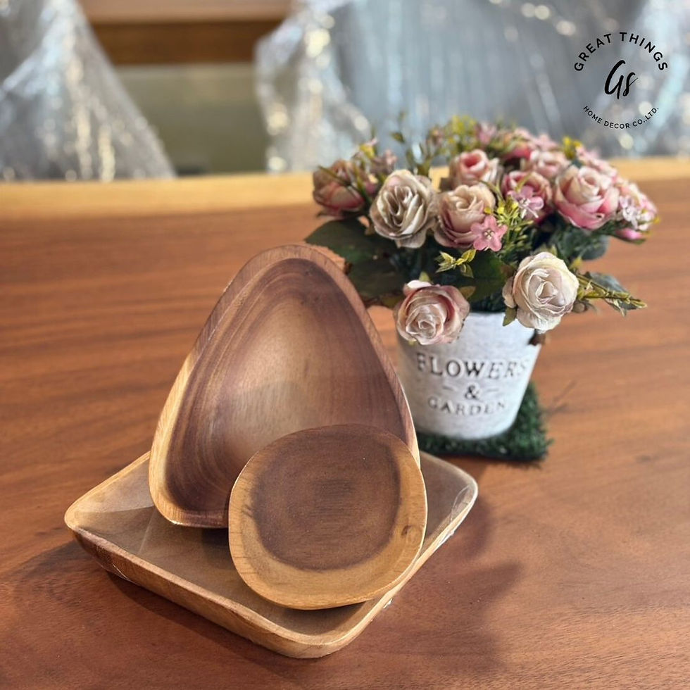 Thumbnail: Medium Triangle Bowl