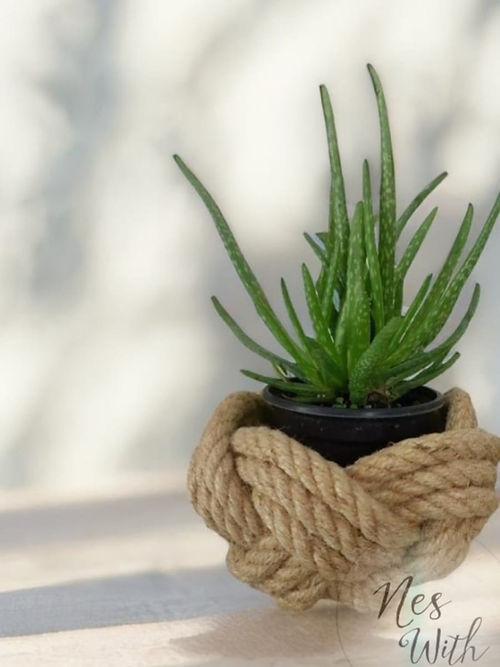 Küçük resim: Jüt Halat Hasır Sepet Mini Boy 15 cm – El Yapımı Dekoratif Sepet