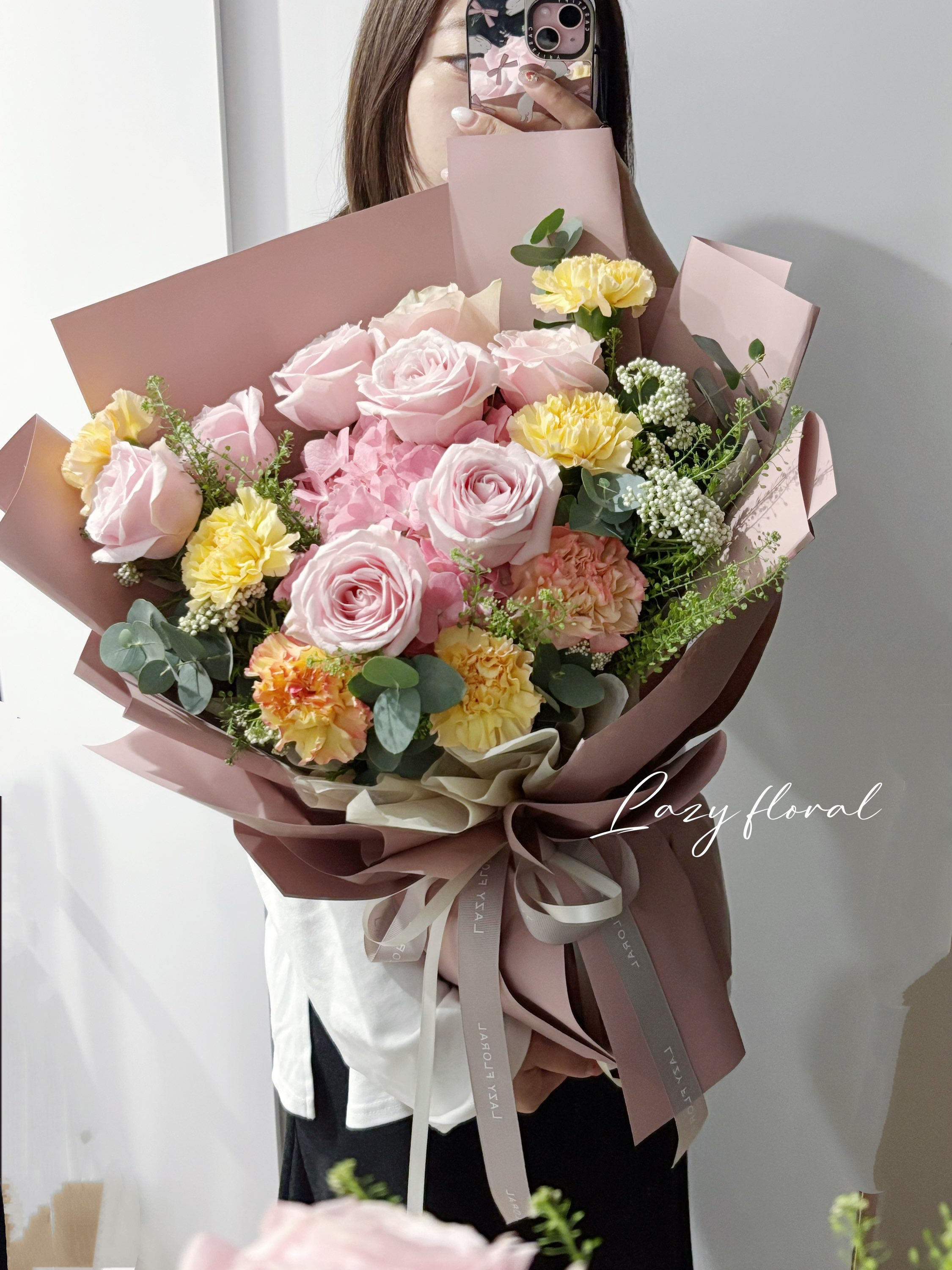 Tickled pink  粉紅色繡球 8枝玫瑰