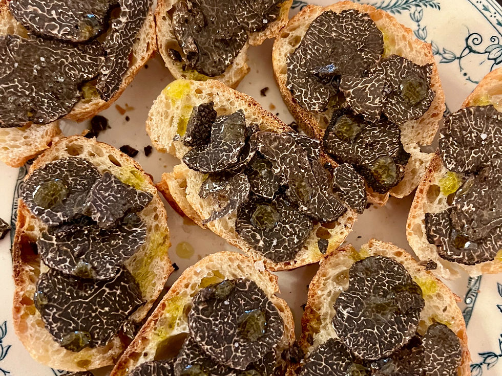 Toasts à la truffe noire, un incontournable de l’hiver en Provence