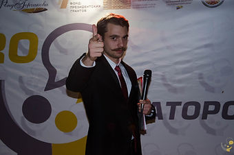 zq_Q_GzOuow.jpg