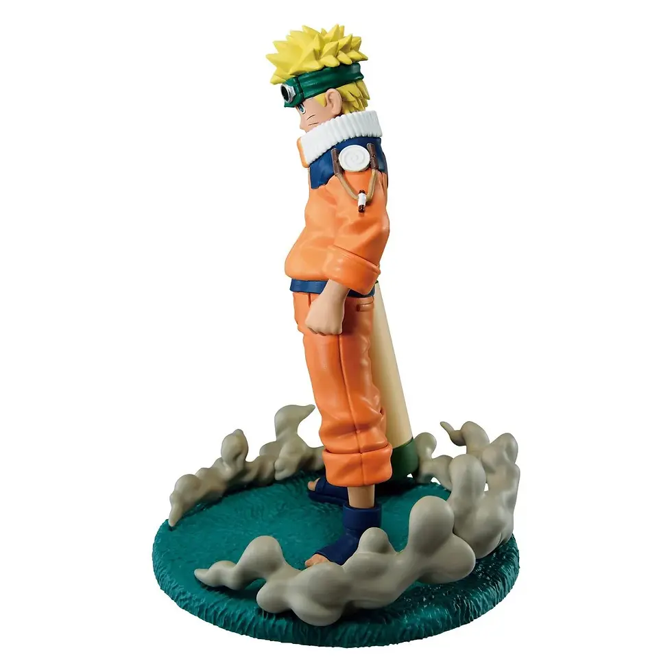 Thumbnail: Naruto Uzumaki figure in orange attire standing on green base, smoke effect.