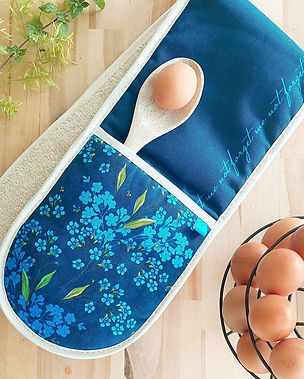 Forget me Not Oven Gloves