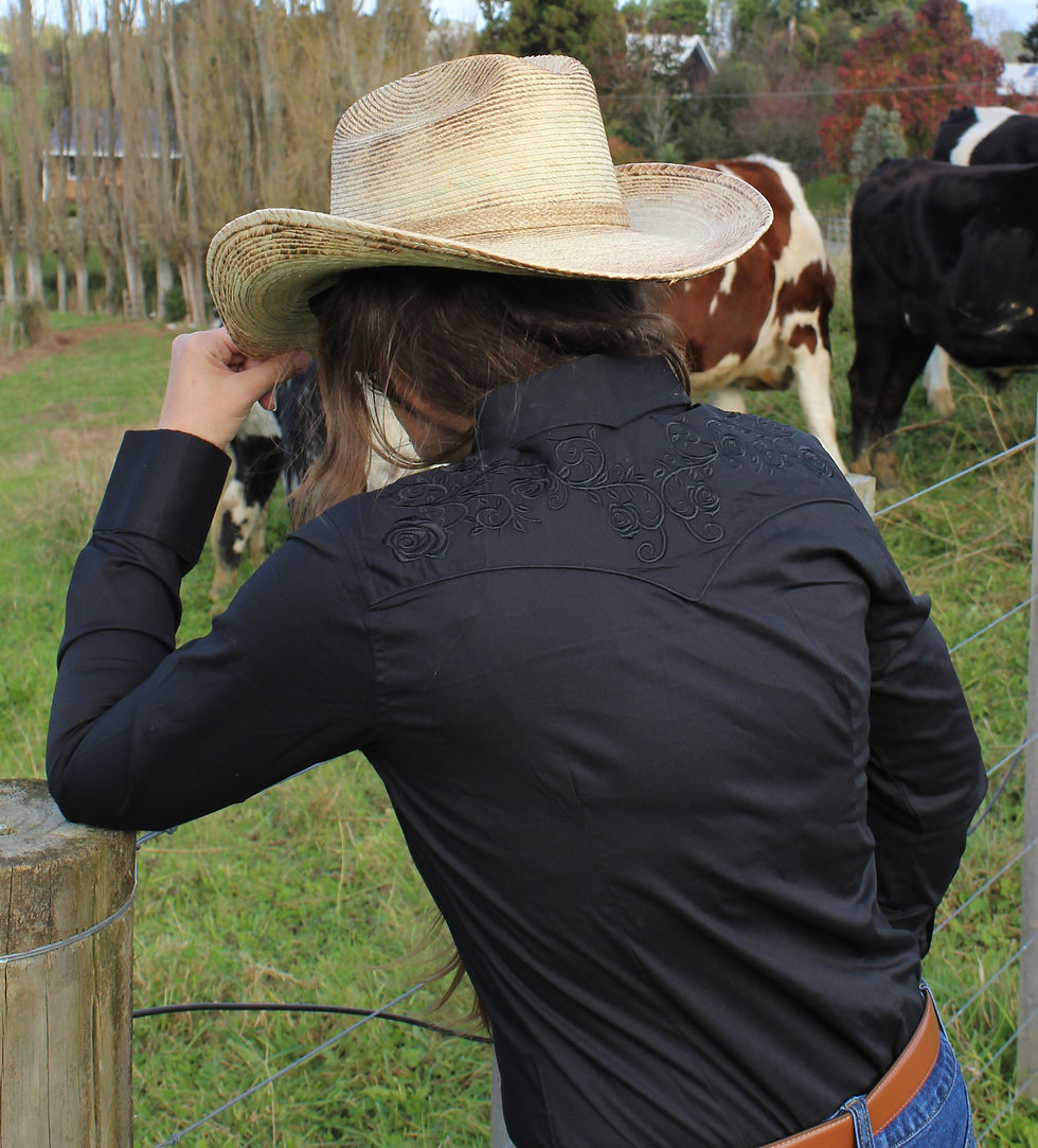 Thumbnail: Embroidered Cowgirl Dress Shirt