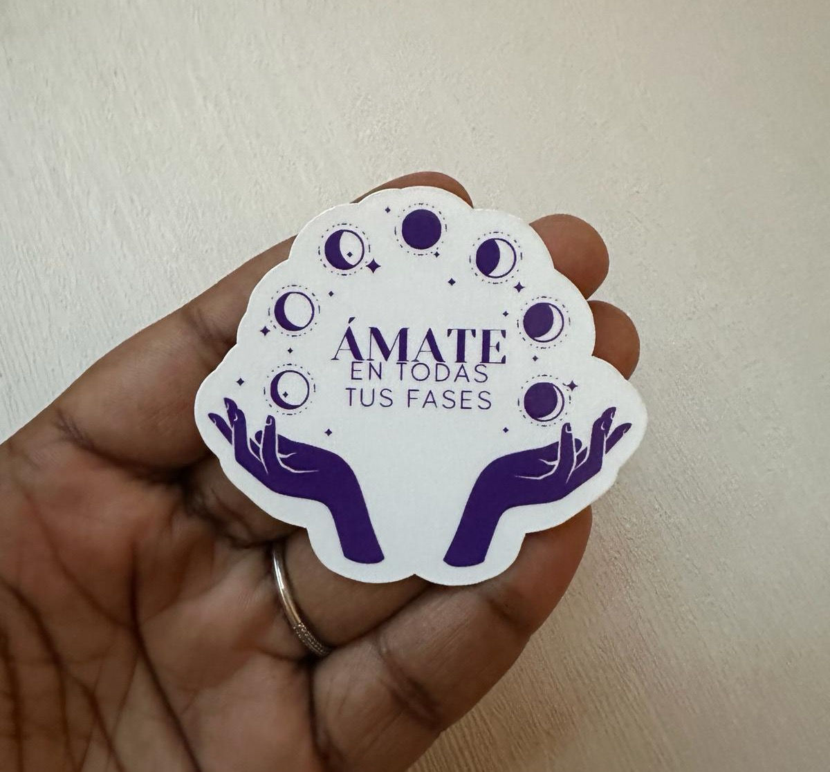 Ámate En Todas Tus Fases Sticker