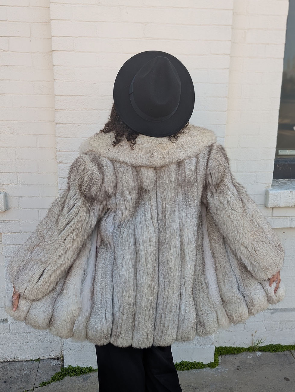 Miniatyrbild: Womens Blue Fox Fur Stroller Coat Size Medium/Large 6-8