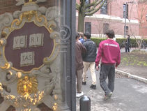 트럼프, 이번엔 "하버드, 외국 학생 못받게 할 수도"