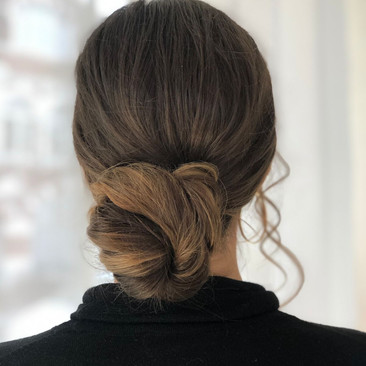Bridal Style for Modern Brides | Professiona Hair and Makeup in Oxford.