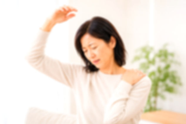 腕が上がらない_edited.jpg