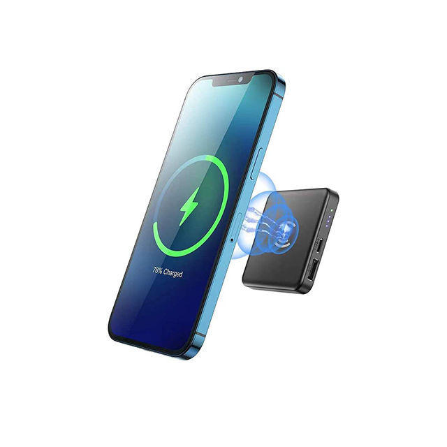 Magnetic Qi 5000mAh power bank charging a smartphone