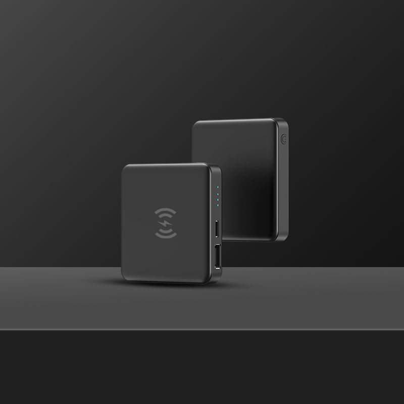 Thumbnail: Black magnetic wireless 5000mAh power bank charger