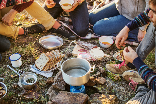 Eating Well While Traveling on a Budget