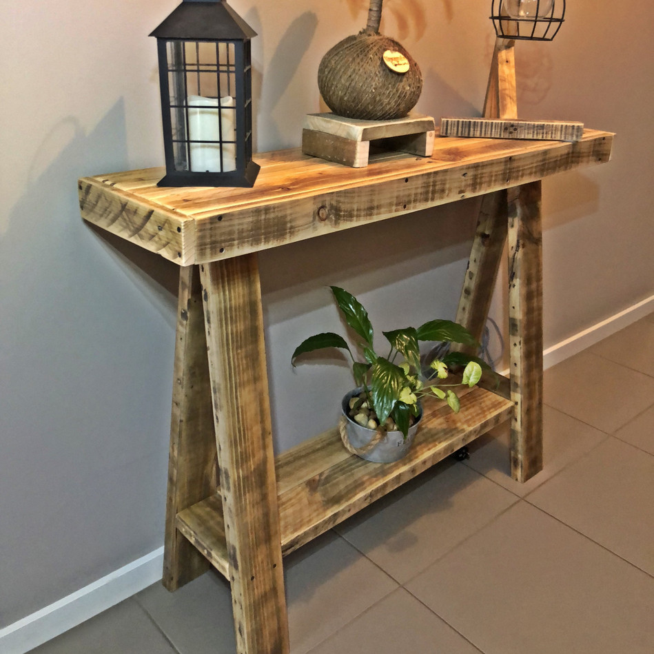 Upcycled Pallet Hall Stand