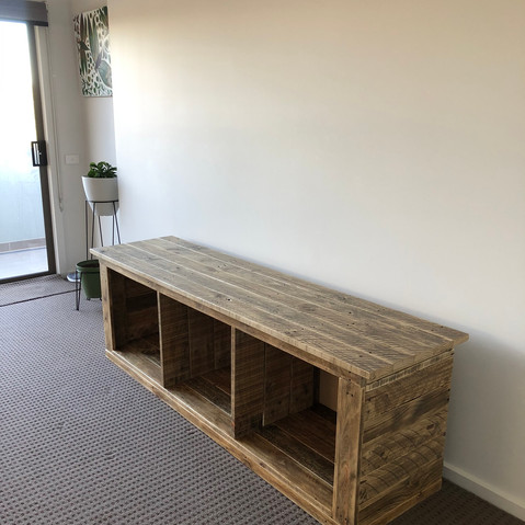 Upcycle Pallet Tv Cabinet without doors