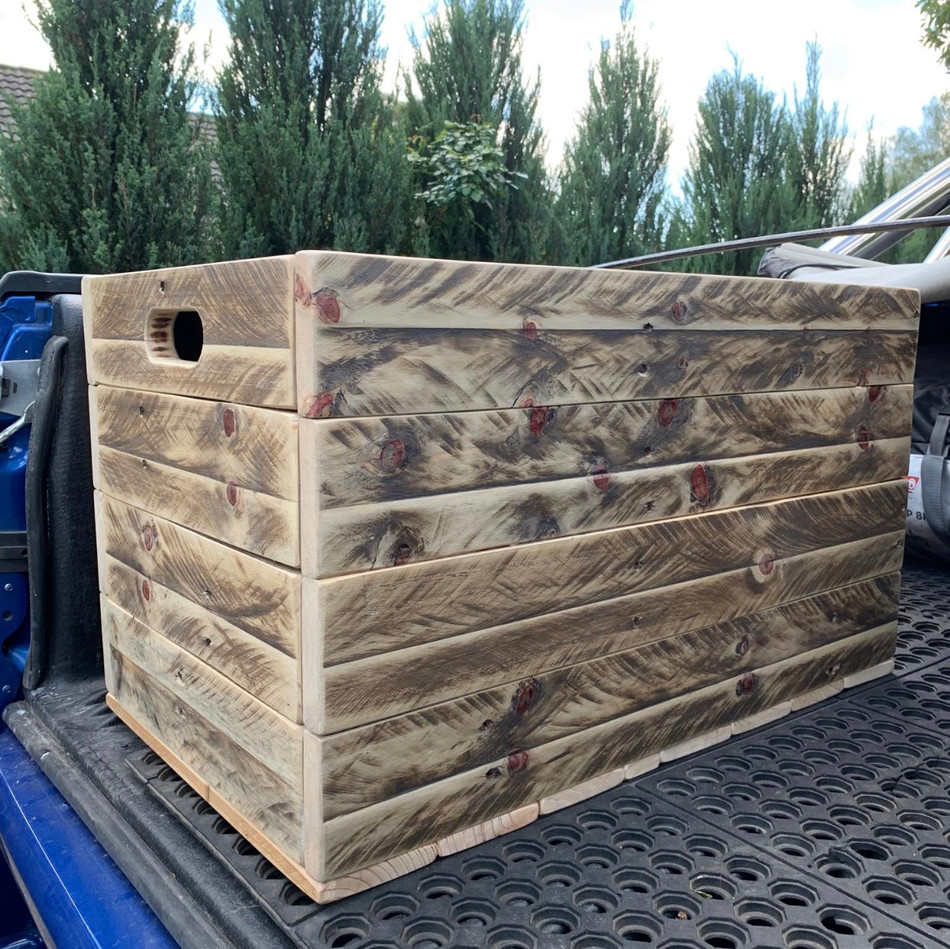 Upcycle Pallet Storage Box with inset lid