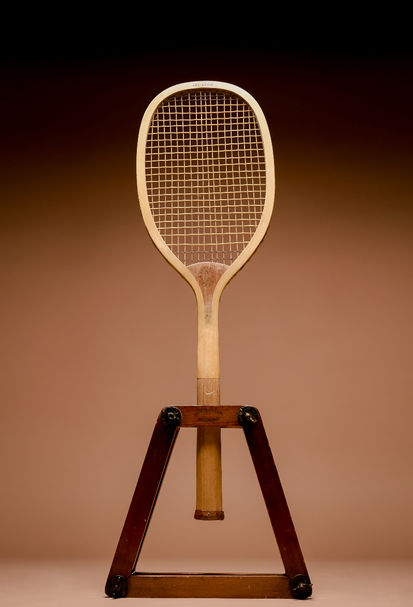 Ekert Club 1895 Tennis Racquet - Portrait Position
