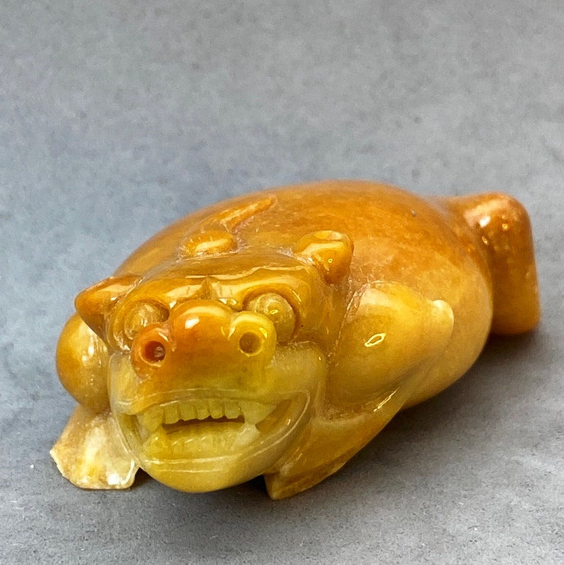 Vintage Hand carved Jadeite pendant of a mythical beast, money toad, honey