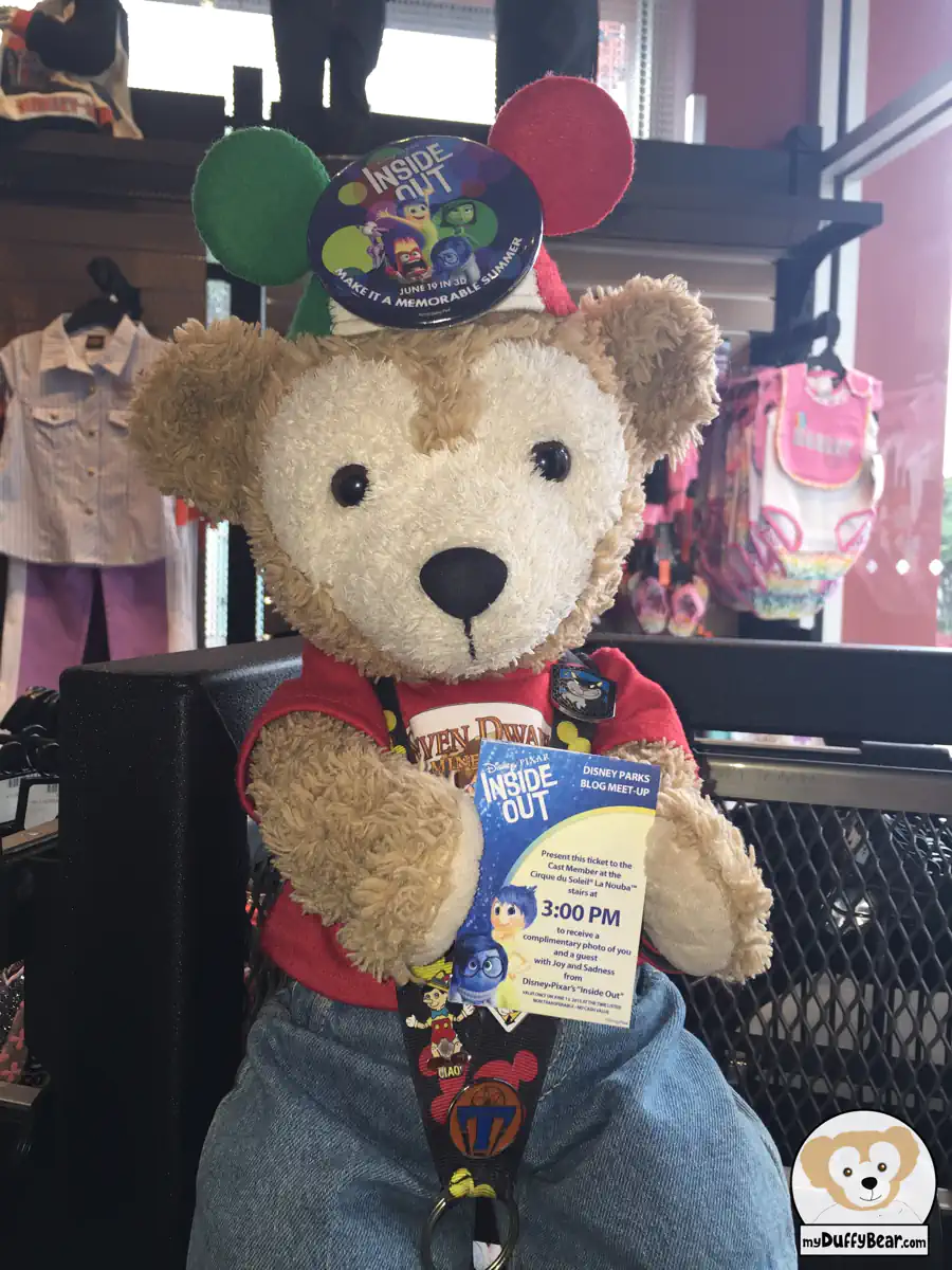 Duffy hold up his Meet & Greet return time card.