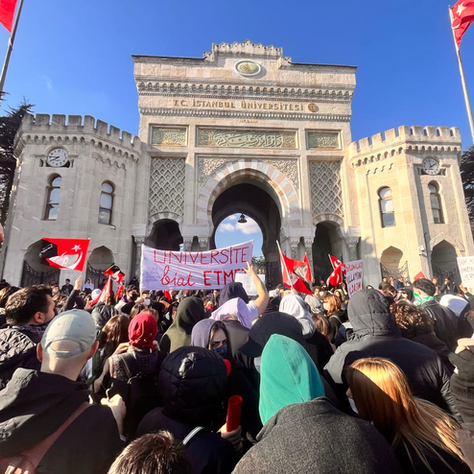 Education, Labor, and Resistance: University Youth in Turkey Through the Lens of Glenn Rikowski