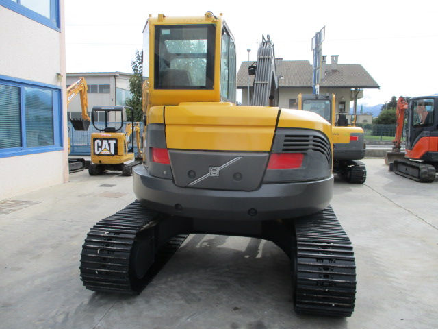 Miniatura: Escavatore VOLVO ECR8