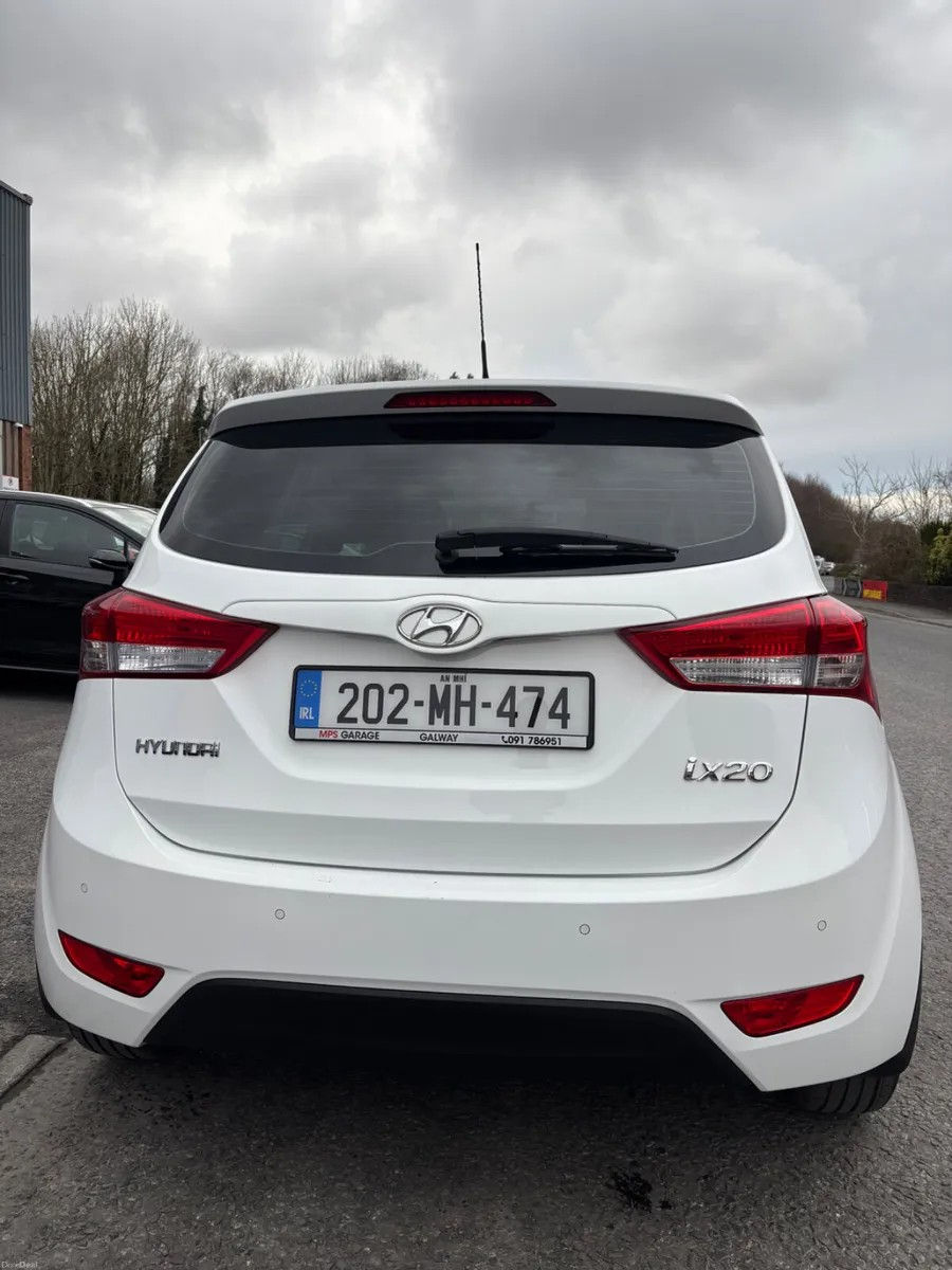 Thumbnail: 2020 Hyundai ix20 1.6 Petrol Deluxe