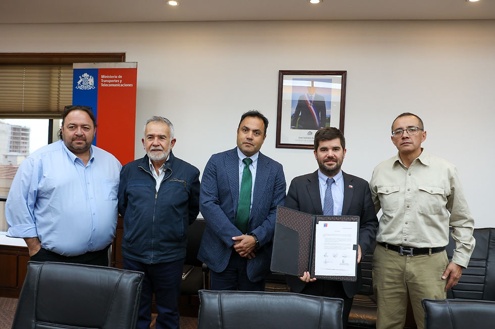 MTT suscribe acuerdo con operadores del transporte público mayor del Gran Valparaíso