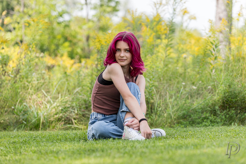Distinctive "Sweet 16" Birthday Portraits at the Park