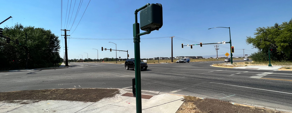Davis Ln and Baxter Ln Example Traffic Signal