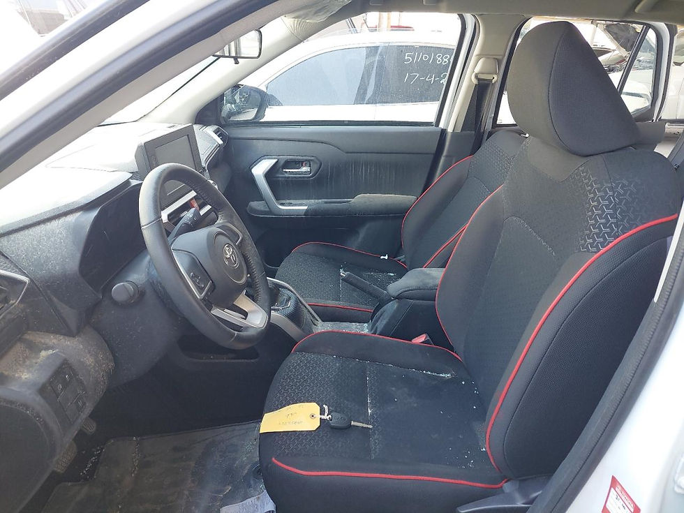 Thumbnail: MHKAA1BA5PJ092553 TOYOTA RAIZE 2023 TWO TONE VIN: