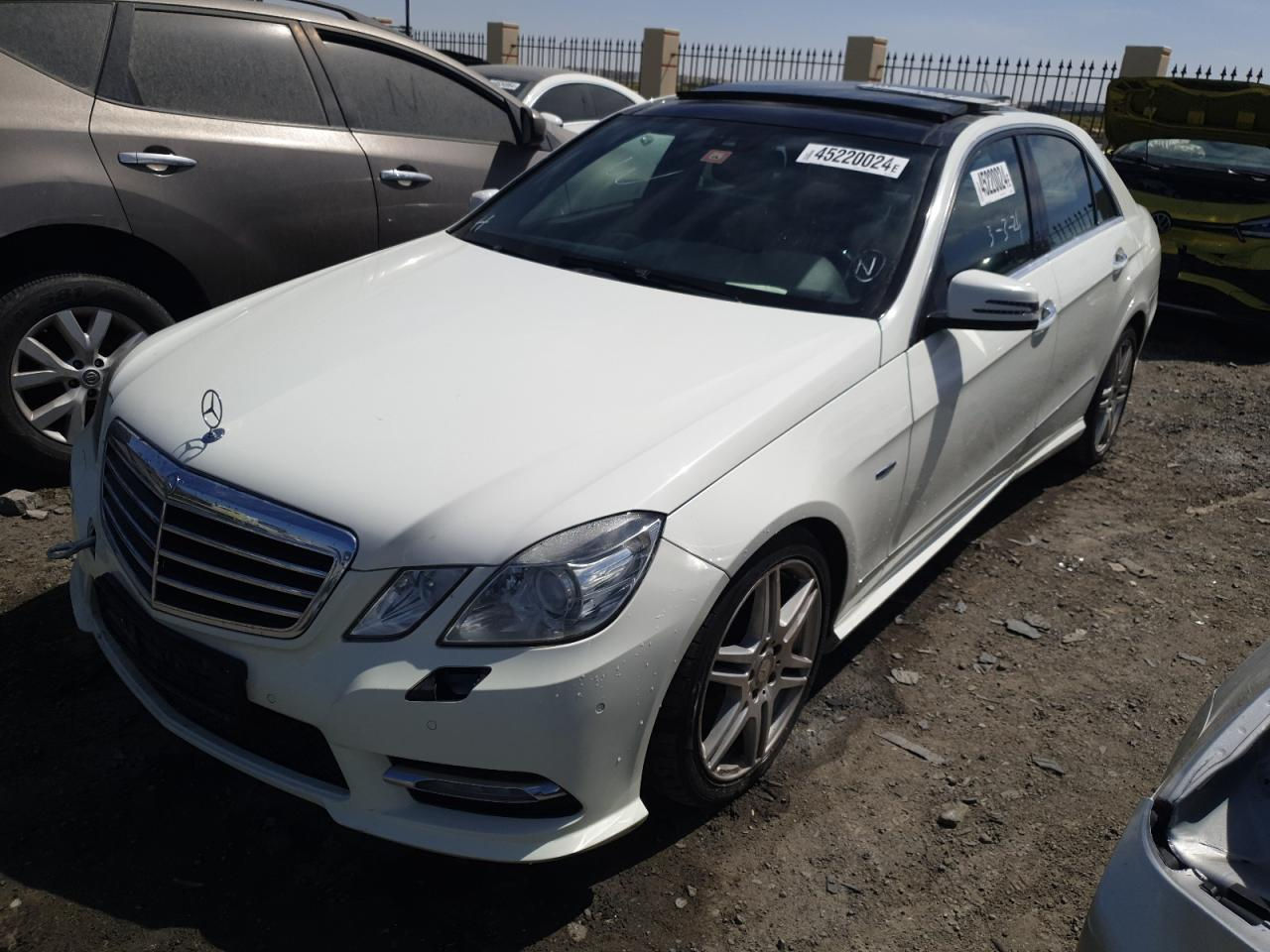 WDDHF5KBXCA646471 MERCEDES BENZ E 350 2012 WHITE VIN:Water/flood