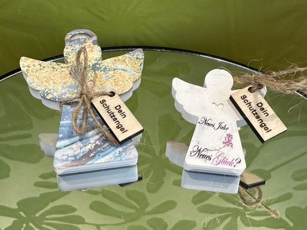 Glücksbringer Schutzengel in 2 Größen
7,5x6cm
5x4,5cm
