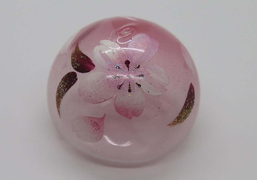 Ukidama piccola in vetro soffiato (sakura-ciliegio giapponese)