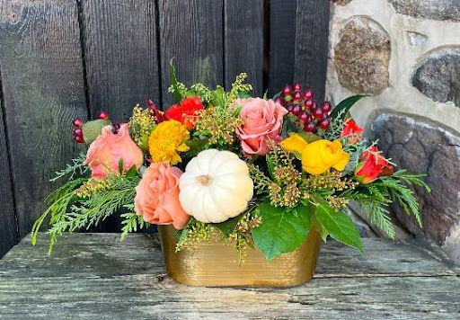 Wine & Floral Design: Gourds & Seasonal Accents