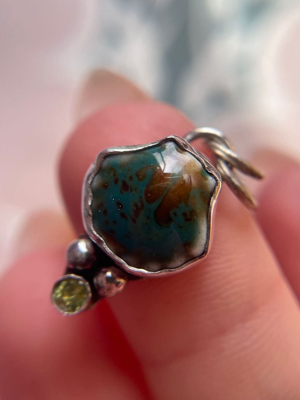 Thumbnail: Green Ceramic Shell & Peridot 