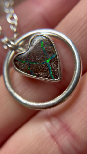 Thumbnail: Flashy Boulder Opal Eternal Necklace 