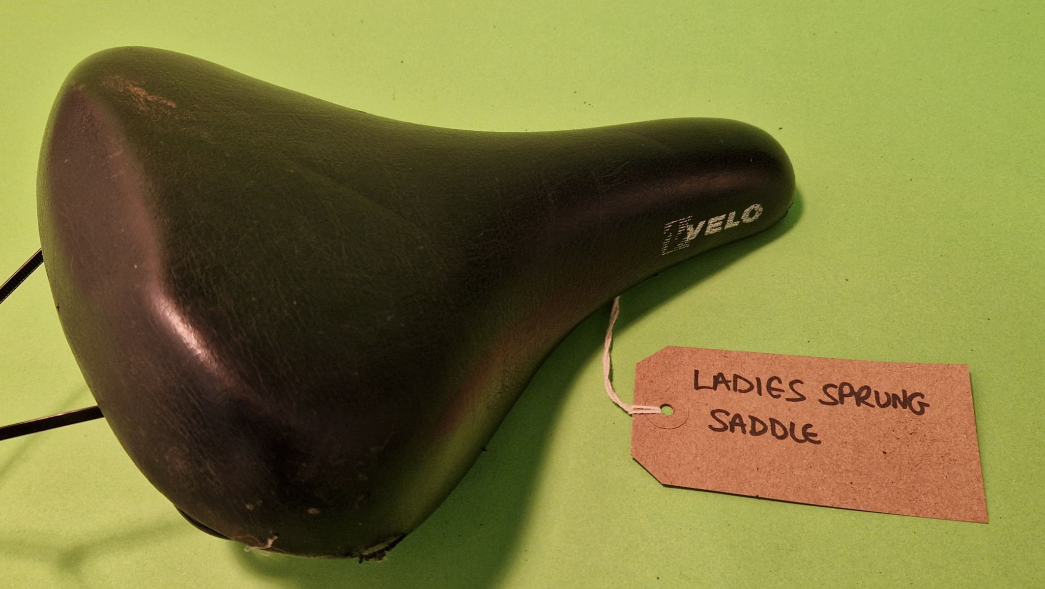 Velo Ladies Sprung Saddle