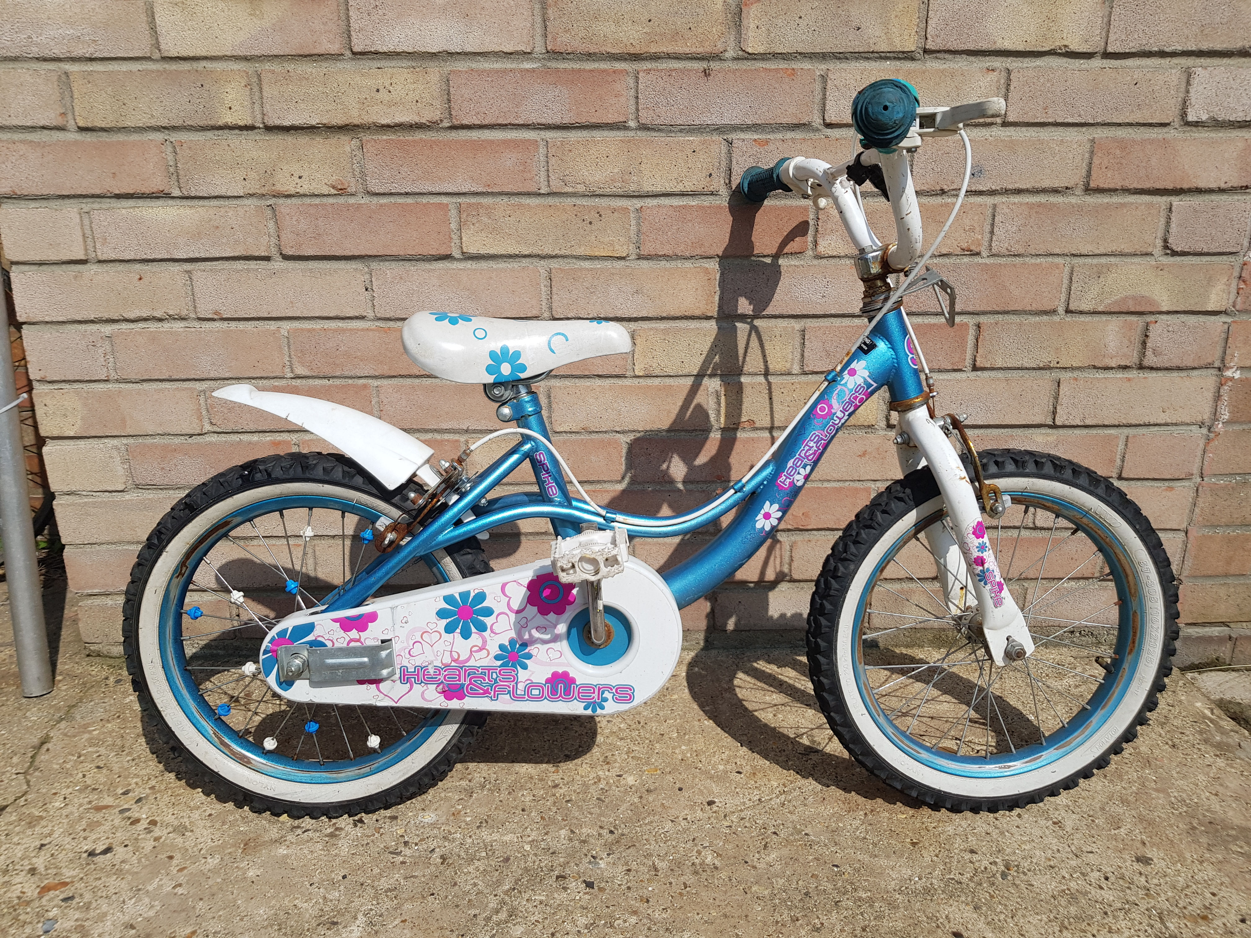 Spike Hearts & Flowers