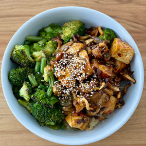 Sweet & Spicy Sticky Tofu Bowl