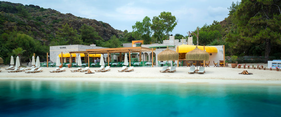 Manos Fish Restaurant D-Maris Bay