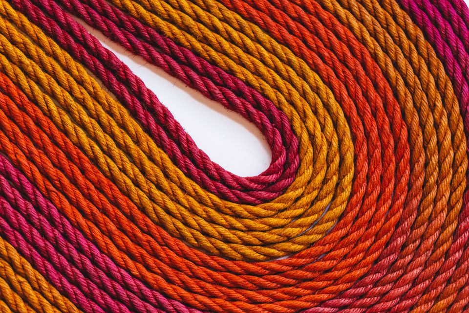 Cuerdas de colores para shibari, cuerdas bicolores, cuerdas de dos colores, cuerdas teñidas a mano, shibari pack, shibari ropes, dyed ropes, Learn shibari