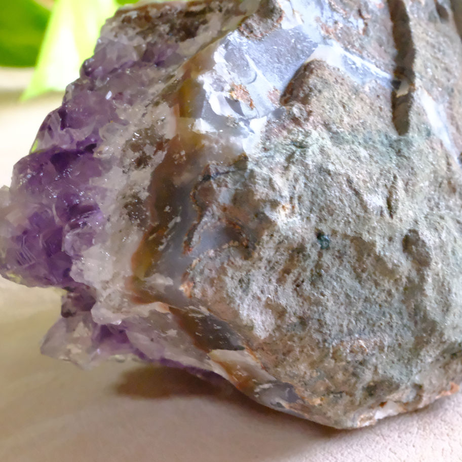 紫水晶の結晶 ディープローズクォーツ/インカローズ 天然石 ヒーリングサロンアース 美しい姿