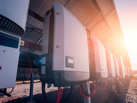 Utrzymanie stałego napięcia na module PV i na łańcuchu modułów PV. 