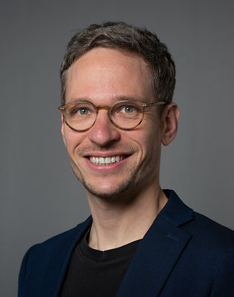 Dr. Francois Conrad (2 von 3).jpg
