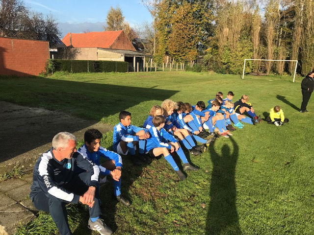 Schoolvoetbalploeg mag naar de finale!