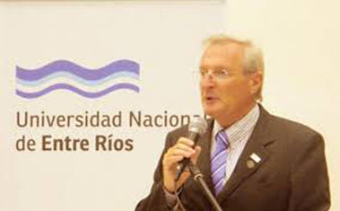 La Uner opina del "ranking QS": “Planteamos la formación con un alto contenido social”.