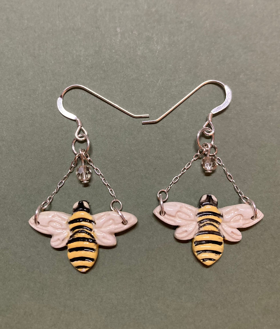Ceramic Bee  Chandelier - Silver