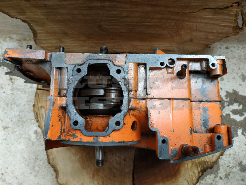 Μικρογραφία: ΚΟΡΜΟΣ ΣΕΤ (ΜΕ ΣΤΡΟΦΑΛΟ) HUSQVARNA L65