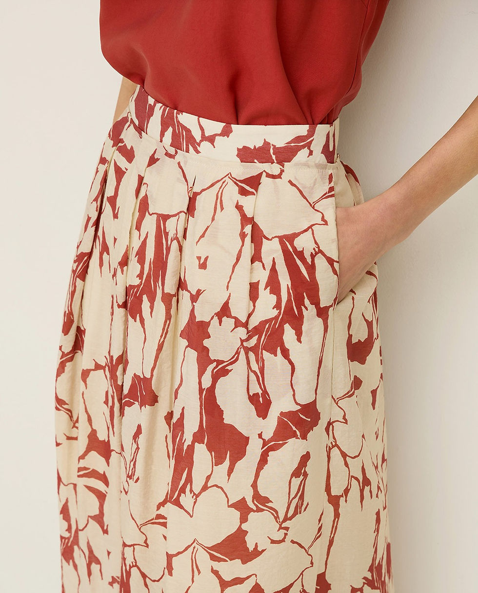Thumbnail: Yerse Flowy Floral Midi Skirt