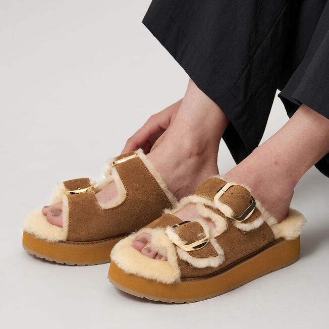 Thumbnail: Emu Cabello Sandal