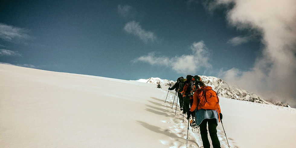 Meditation und Schneeschuhwandern